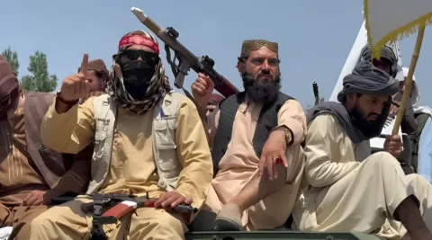 Taliban cut hair and beards to flee Pakistan army assault