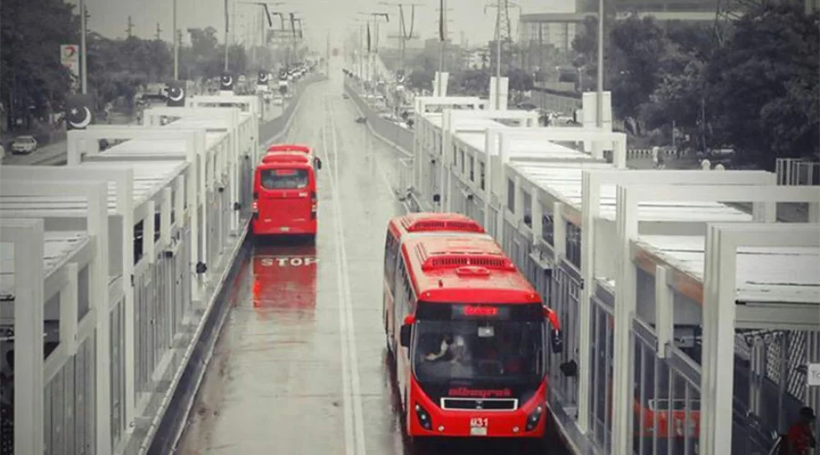 Lahore Metro Bus System covering the route from Shahdara to Gajju Mata with modern stations, ticket prices, and affordable public transport in Lahore.